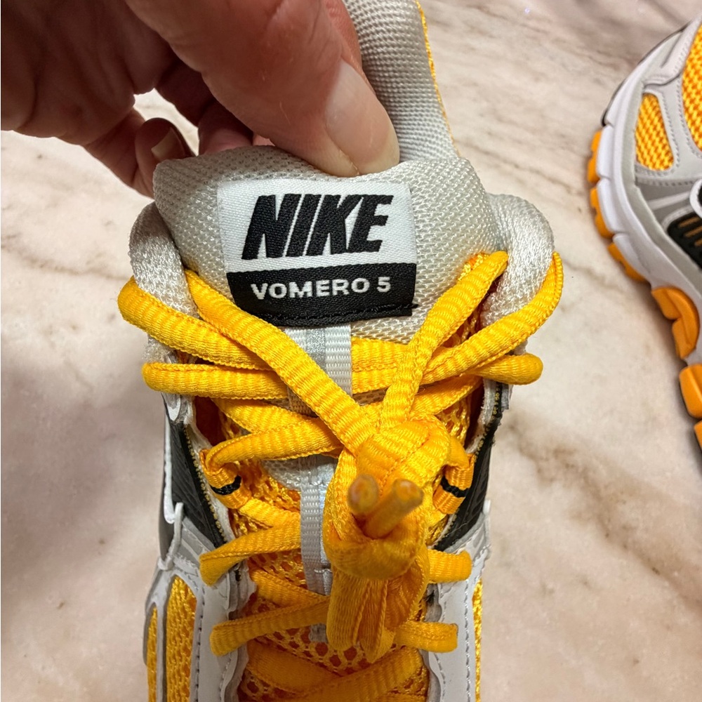 Nike Zoom Vomero 5 - Picture 7 of 15
